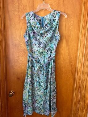 NWOT Windi River size large multi colored sleeveless floral dress